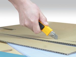 Нож OLFA с выдвижным лезвием эргономичный с резиновыми накладками, 18мм OL-L-2 oll2 Olfa