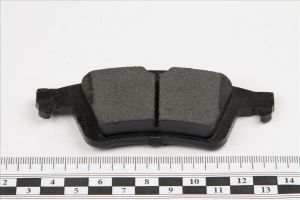 Накладки тормозные дисковые задние