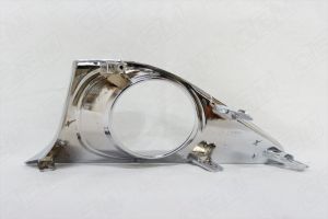 Окантовка противотуманной фары правая toyota camry xv OEM1599R O.E.M.