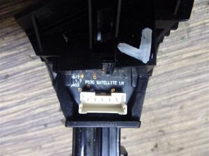 Б/у  252731CA0A кнопка в руль Infiniti FX37 2011 S51 VQ37VHR    252731CA0A Кнопка регулировки яркост bu3a13013 Б/У запчасти