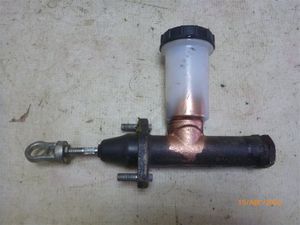 Б/у  43011602290 главный цилиндр сцепления ГАЗ 3110 2001 седан 40210D bu3a42457 Б/У запчасти