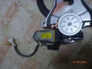 Б/у  96870317 стеклоподъемник Chevrolet Aveo 2010 T250, хэтчбек F14D4  Перед. Прав. BU3A46644 Б/У запчасти