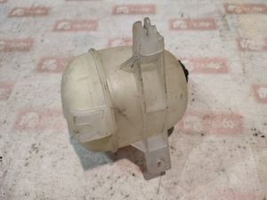 Б/у  7701470460 бачок расширительный Renault Symbol 2005 LB0C, седан K7J700, 1.4    У нас есть видео bu3a128057 Б/У запчасти
