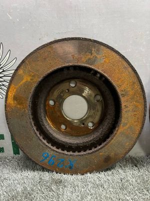 Б/у  4351242100 диск тормозной Toyota RAV4 2014    Перед.  Штатные тормозные диски (цена за комплект by2l12530 Б/У запчасти