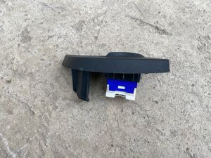 Б/у  735308076 кнопка стеклоподъемника Fiat Albea 2008  350A1000  Перед. Прав. bu8a24700 Б/У запчасти