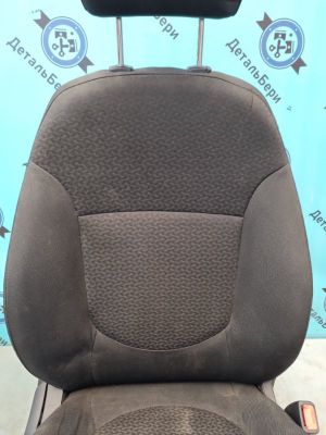 Б/у  884004Y010CEY Сиденье Kia Rio  3 1,4  Перед. Прав. Сиденье переднее правое Kia Rio 3 2006-2012 by6j26173 Б/У запчасти