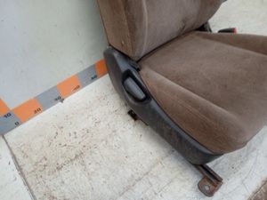 Б/у  8510154G00FJ4 Сиденье переднее правое Suzuki Liana 2001  1.6, R16A    Сузуки Лиана by7c266379 Б/У запчасти