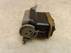 Б/у  CB076483005 Дефлектор воздушный Mazda Premacy 2000  2,0   Лев. by7c360391 Б/У запчасти