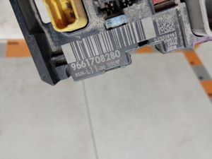 Б/у  9661708280 Блок предохранителей под капотом Peugeot 307 by7c434572 Б/У запчасти