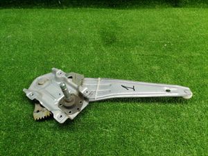 Б/у  6983002090 Механизм стеклоподъемника TOYOTA COROLLA 2006 E120 СЕДАН 3ZZ-FE  Задн. Прав. by4a23524 Б/У запчасти