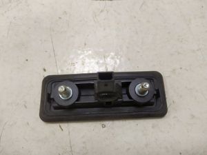 Б/у  1Z0827574C Кнопка открывания багажника SKODA OCTAVIA A5 2004 - 2013 by4a40135 Б/У запчасти