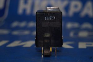Б/У 95550FD000 Реле поворотов Kia RIO 1 2000-2005 DC      Реле поворотов bu5a51242 Б/У запчасти
