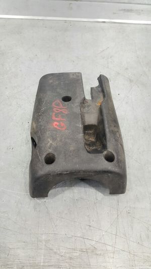 Б/у  get4t68710 кожух рулевой колонки Mazda Capella 1997- 1999 gf8p     расположение нижнее by8a52040 Б/У запчасти