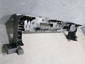 Б/у  5027142200 Элемент передней панели Geely Monjaro       РАМКА РАДИАТОРА НИЖНЯЯ ЧАСТЬ, НЕБОЛЬШАЯ bu4a98071 Б/У запчасти