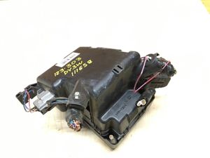 Б/у  D52166760 Блок реле и предохранителей MAZDA DEMIO 2006 DY3W ZJVE by1f111658 Б/У запчасти