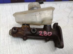 Б/у  21083505010 главный тормозной цилиндр ВАЗ 2114 2012  124 bu1a53108 Б/У запчасти