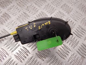 Б/у  1097635 Ручка двери внутренняя передняя левая Ford Focus 1 (1998-2005) 2003 Уни�версал 5МКПП bu6ap1232415 Б/У запчасти
