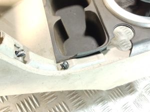 Б/у  Накладка консоли LIFAN Smily 320 LF479Q3-B by6lyt0032501 Б/У запчасти
