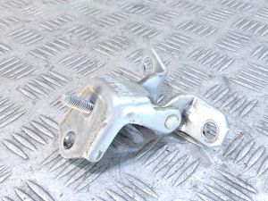 Б/у  Петля двери задней правой верхняя MAZDA 6 GG L813 by6lyt0124003 Б/У запчасти