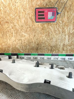 Б/у  Обшивка крышки багажника MERCEDES ML w164 m113.964 by6lyt0121675 Б/У запчасти