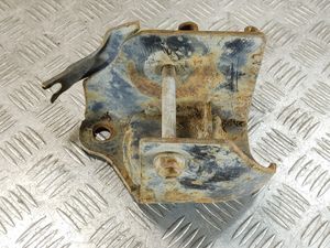 Б/у  Кронштейн задней балки NISSAN Tiida C11 HR16DE by6lyt0068696 Б/У запчасти