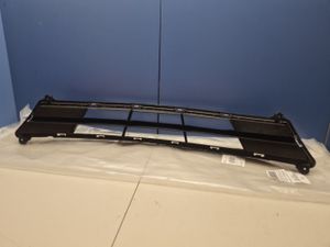 Б/у   865614L500 Решётка в бампер центральная для Hyundai Solaris 2010-2017 by1a326733 Б/У запчасти