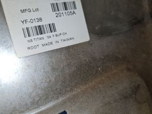 Б/у   STTYT6000B0 Бампер передний для Toyota Tundra K50 2007-2013 by1a341509 Б/У запчасти