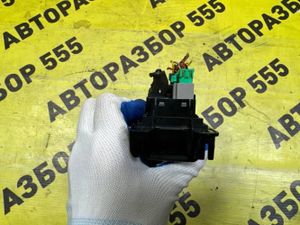 Б/у  299113125 Кнопка обогрева сидений Hyundai Santa Fe 2 D4HB 2012  Артикул: 30173 by3l30173 Б/У запчасти