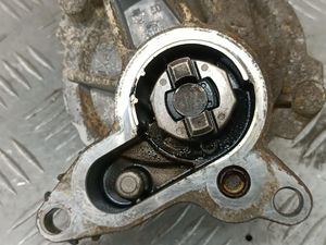 Б/у  8200797164 Насос вакуумный Opel Vivaro A (2001-2014) 2016 bu6ap2415593 Б/У запчасти