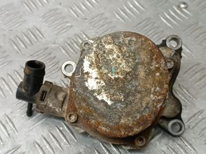 Б/у  8200797164 Насос вакуумный Opel Vivaro A (2001-2014) 2016 bu6ap2415593 Б/У запчасти