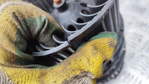 Б/у  272109961R Моторчик печки (вентилятор отопителя) Renault Scenic 3 (2009-2013) 2013 bu6ap2737983 Б/У запчасти