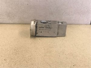 Б/у  9760417001 Клапан кондиционера HYUNDAI Matrix 2001-2010 by7a342797 Б/У запчасти