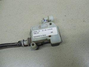 Б/у  13501151 Активатор замка крышки бензобака OPEL Astra J 2010> by7a397027 Б/У запчасти
