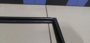 Б/у  6814205070 Уплотнитель стекла двери TOYOTA Avensis II 2003-2008 ЗАДНИЙ ПРАВЫЙ by7a389940 Б/У запчасти