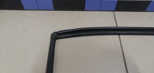 Б/у  6814205070 Уплотнитель стекла двери TOYOTA Avensis II 2003-2008 ЗАДНИЙ ПРАВЫЙ by7a389940 Б/У запчасти