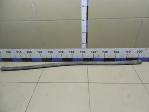 Б/у  11180840220010 Уплотнитель капота VAZ Lada Granta 2011> by7a401337 Б/У запчасти
