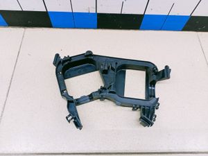 Б/у  6Q0820892B Кронштейн (сопут. товар) SKODA Fabia 2007-2015 МОТОРЧИКОВ ОТОПИТЕЛЯ by7a401706 Б/У запчасти