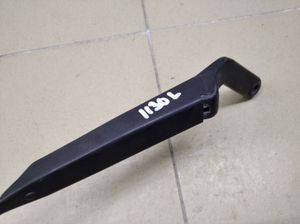 Б/у  21235205065 Поводок стеклоочистителя передний левый VAZ Chevrolet NIVA by7a409904 Б/У запчасти