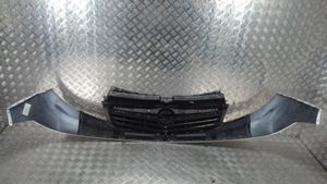 Б/у  525719854 Решетка радиатора Opel Vivaro A (2001-2014) 2007 bu6ap4630391 Б/У запчасти